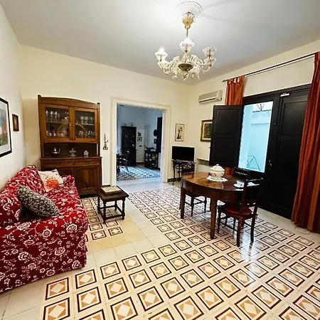 Διαμέρισμα Elegante Nel Cuore Del Barocco