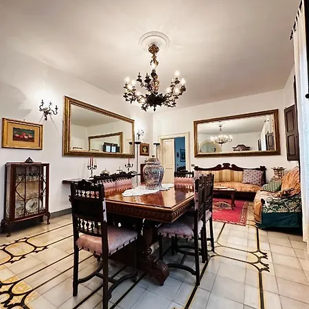Elegante Nel Cuore Del Barocco * Λέτσε