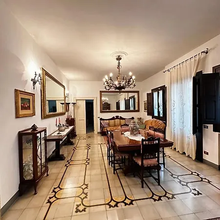 Elegante Nel Cuore Del Barocco Διαμέρισμα